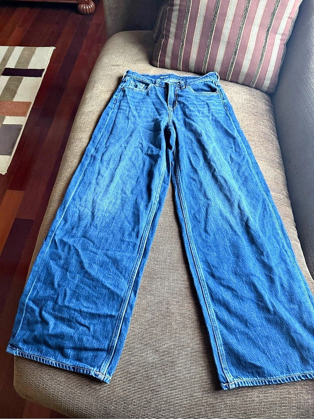 Old Navy High-Rise Baggy Wide Leg Blue High-Rise Wide Leg Jeans